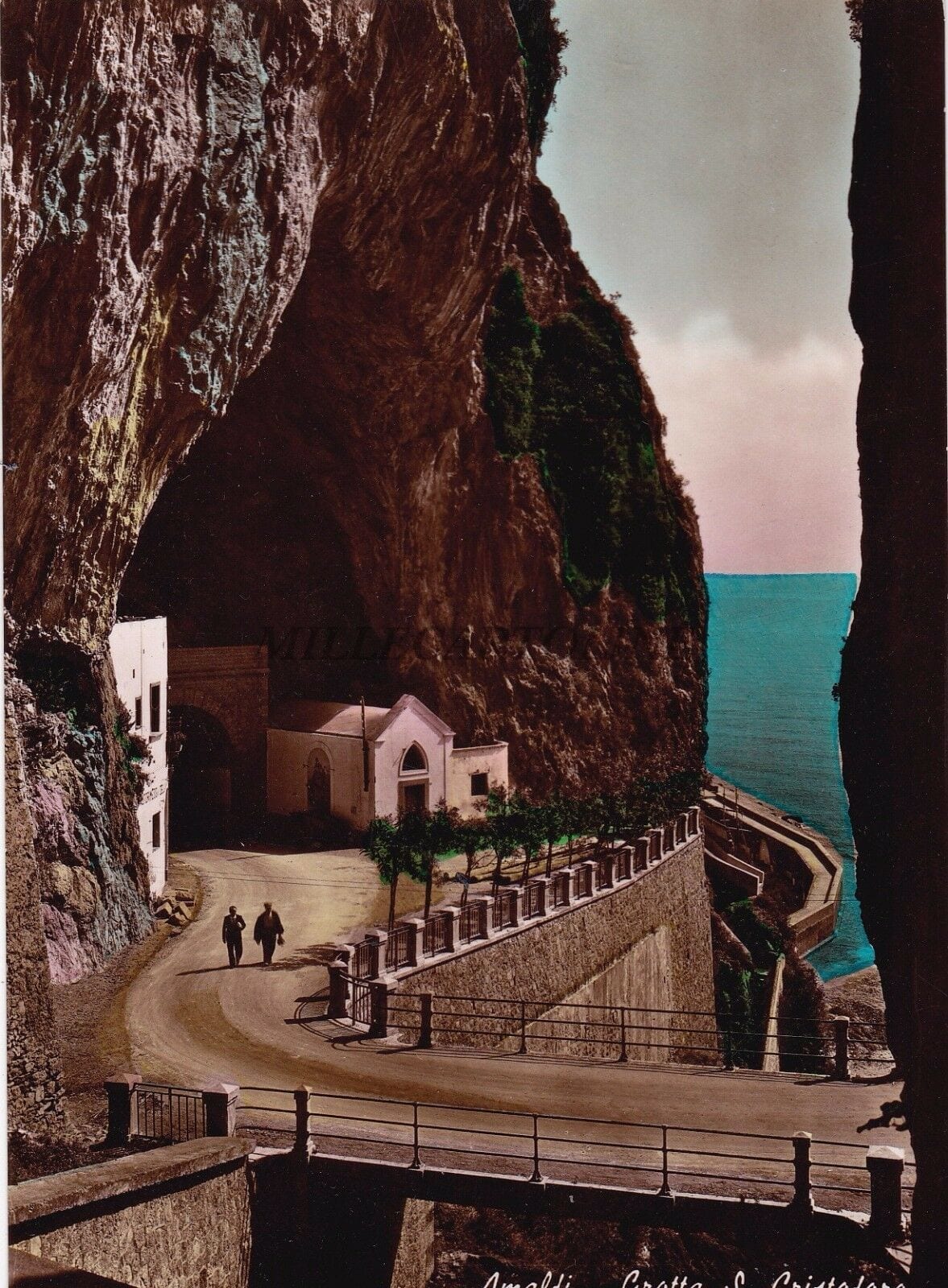 The grotto of St. Christopher at the entrance to Amalfi. Named after the Chapel of the same name. The Chapel has a gable facade with a triangular window on the entrance door and on the left wall a fresco depicting Christopher with the Baby Jesus in his arms.